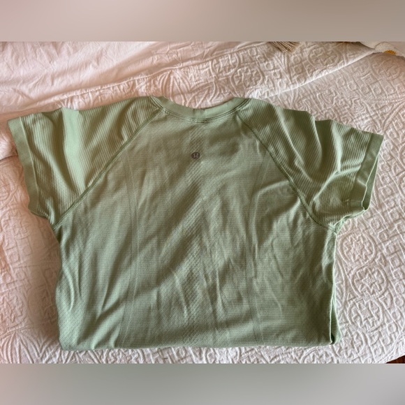 Lululemon | Swiftly Tech Short-Sleeve Shirt 2.0
Hip Length - Picture 3 of 3